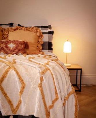 Coburg House | Modern Coburg 2bed house near Pentridge, Sydney Rd Dining & 15 min to City