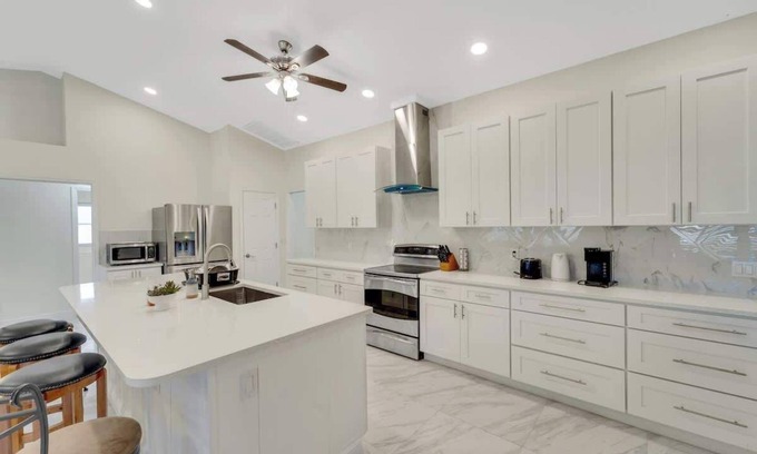 Port Charlotte House | Modern Comfort: 3BR/2BA Home in Port Charlotte
