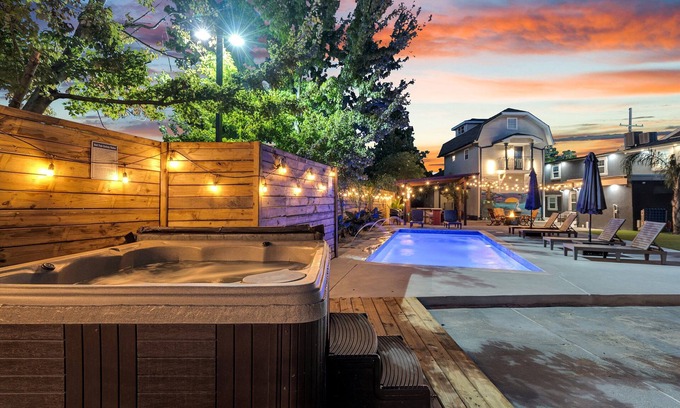 Tulane - Gravier House | Modern Comfort in NOLA: 3BR, 2BA Mid-City - Close to Downtown w/Pool and hot tub