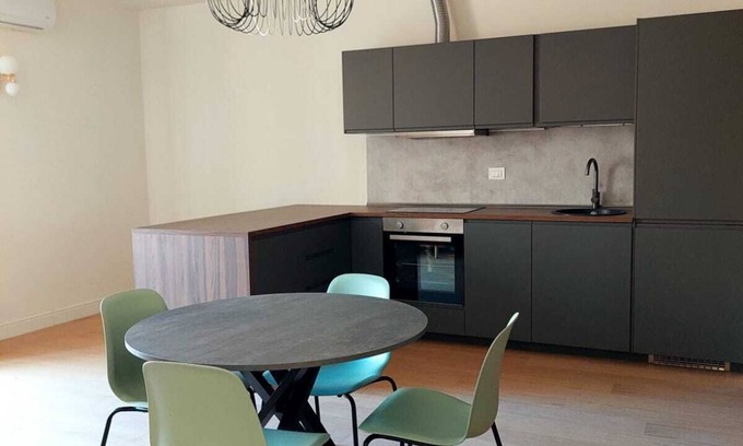 Santissima Annunziata Apartment | Modern Design Apartment in Freedom Square - 2 Bedrooms & 2 Bathrooms