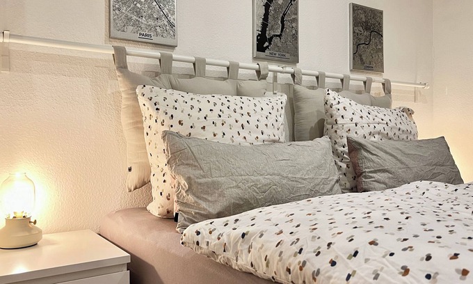 Kittersburg Apartment | Modern Double room + bath + AC/1A Guesthouse