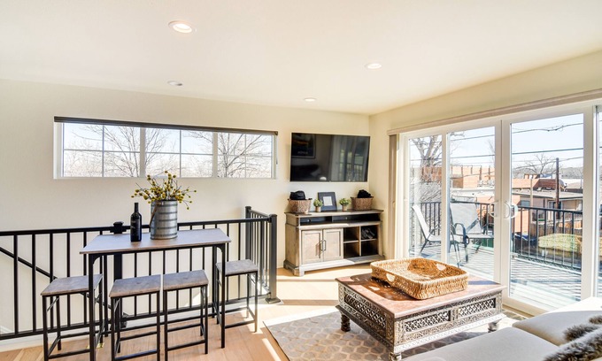 Erie House | Modern Erie Home - Walk to Downtown!