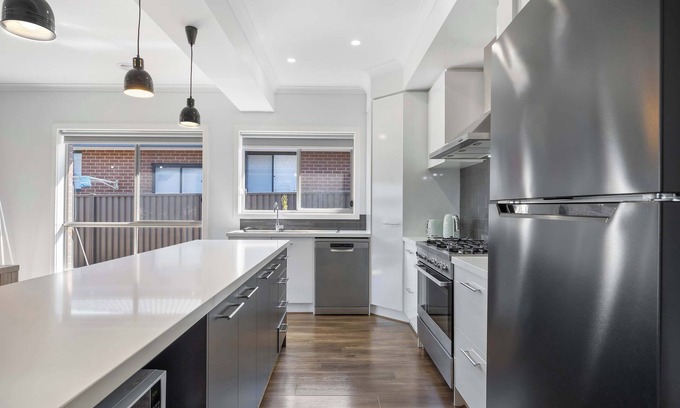 Lucas House | Modern Family Home in Lucas with Free WiFi
