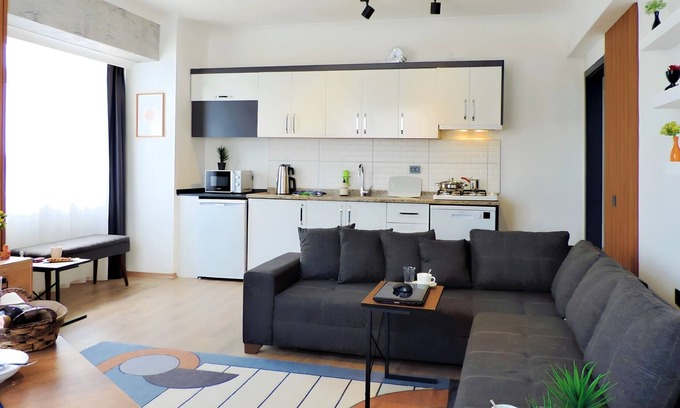 Lara Apartment | Modern Flat with Sea View 10 min to Lara Beach