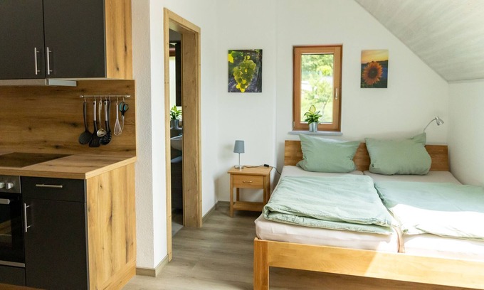 Michelau i. Steigerwald Apartment | Modern furnished vacation apartment for two people (26 sqm)