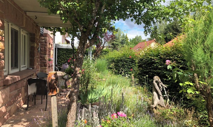 Hauenstein Apartment | Modern, individually furnished apartment on the edge of the forest