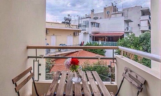 Voula Apartment | Modern & Lovely Athenian Riviera Apartment with FREE PARKING!