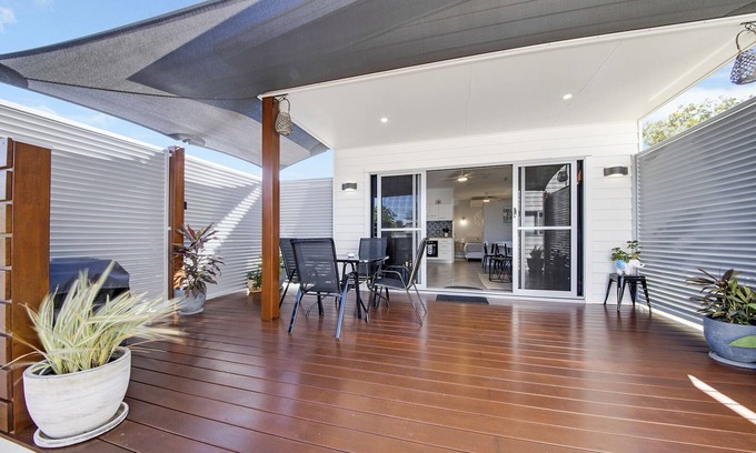 Emu Park Apartment | Modern Luxury Studio