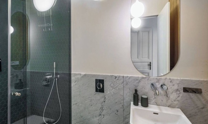 Smichov Apartment | Modern one bedroom apartment