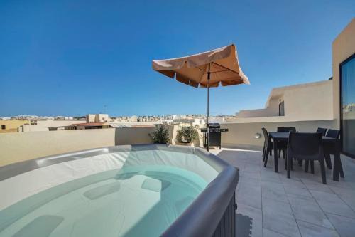 Gzira Apartment | Modern Penthouse Near Gzira Seafront