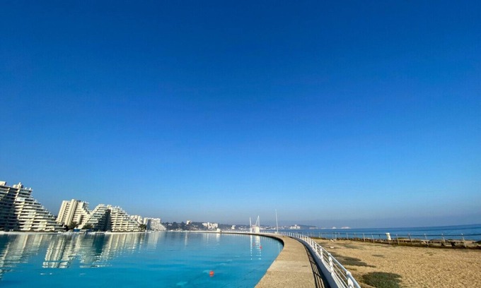 Algarrobo Apartment | Modern San Alfonso del Mar | BBQ Parking Pool Wifi