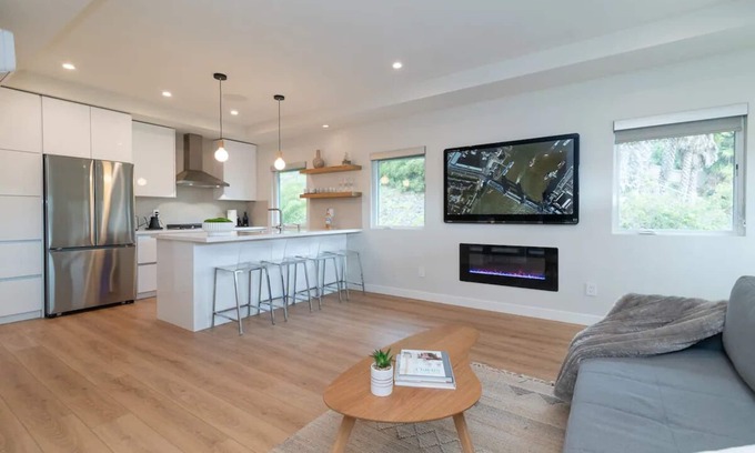 Bay Ho Apartment | Modern San Diego Stay Near La Jolla & UCSD