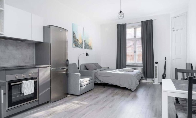 Kallio Apartment | Modern Studio Apartment in the Heart of Helsinki