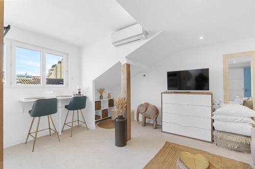 Cannes City Centre Apartment | Modern Studio hypercentre 2 minute of palais