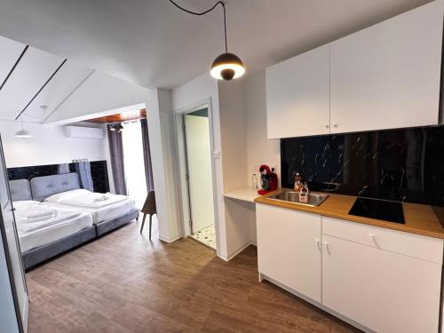 Limassol Apartment | Modern Studio N14 kitchenette private bathroom
