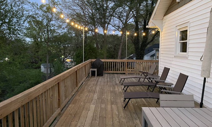 Winston - Salem House | Modern, Stylish near UNCSA and Downtown