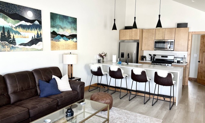 Crested Butte House | Modern townhome, minutes to ski resort, includes sauna and ping pong table