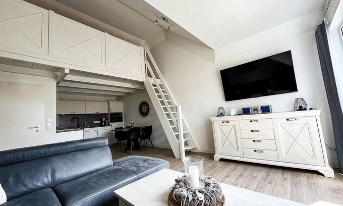 Zingst Apartment | Modern vacation apartment in the first row on the beach of Zingst with balcony