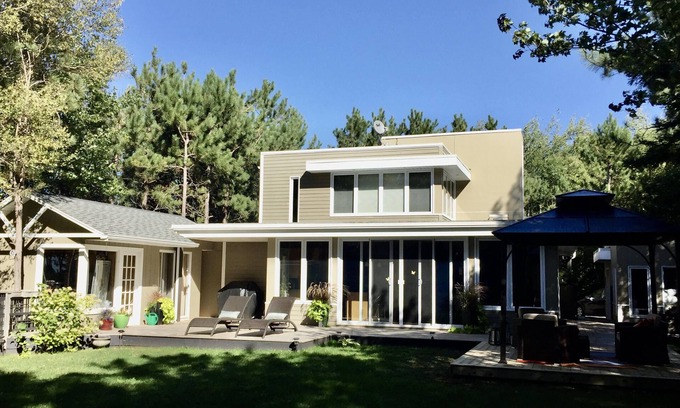 Brackley Beach House | Modern Vacation Home With A/C & Screened In Gazebo Close To National Park Beach