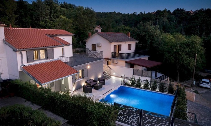 Klimno Villa | Modern Villa Future* with an outdoor heated pool in a quiet village on Krk