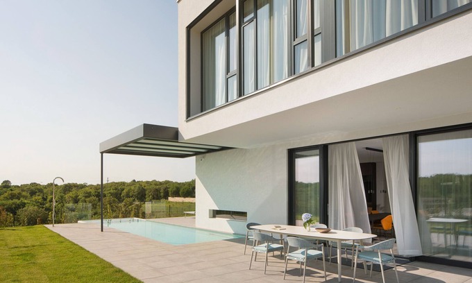 Bale Villa | Modern Villa Noble with outdoor pool and game room