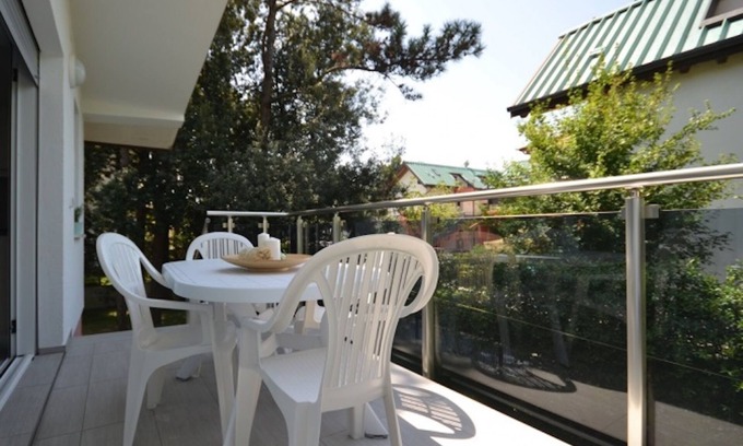 Bibione Lido dei Pini Villa | Modern villa surrounded by a fenced garden