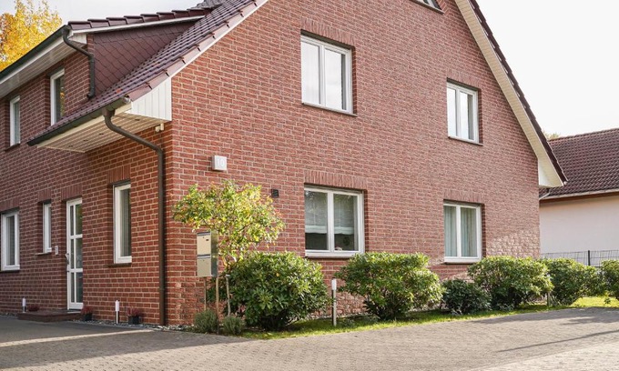 Seelhorst Apartment | Modernes Stadthaus 100qm Parkplatz Bad&Dusche Küche