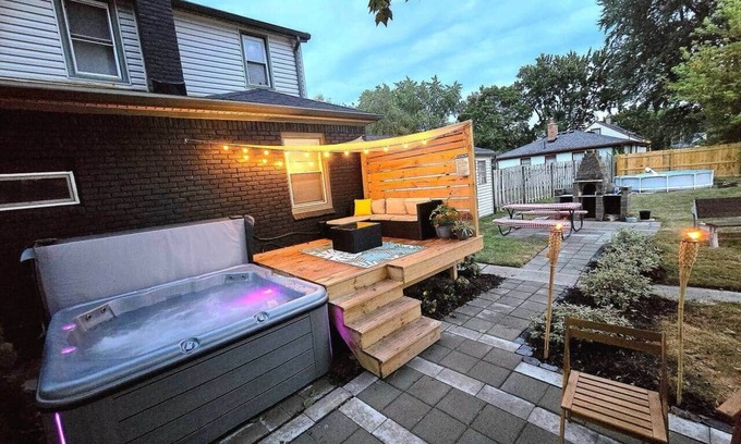 Ferndale Apartment | ¤Modernistic! - hot tub, pool, glamping games @MLC