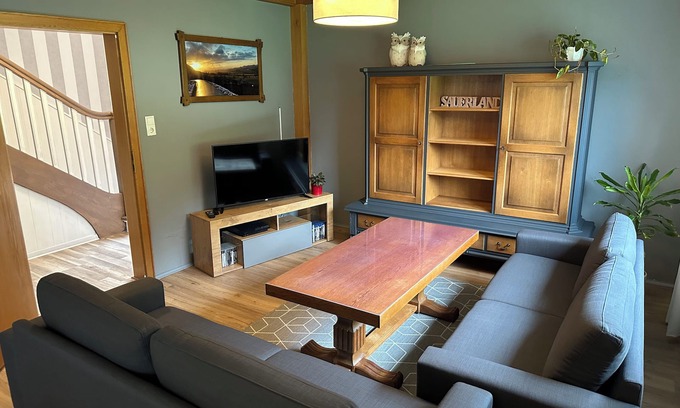 Gellinghausen Apartment | Modernized vacation apartment in the beautiful Sauerland
