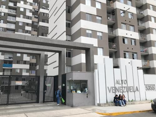 San Miguel Apartment | Moderno Apartamento en Condominio Alto Venezuela