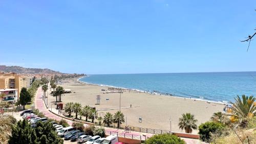 Rincon de la Victoria Apartment | Moderno piso de 3 dormitorios en la playa de Rincon de la Victoria Malaga