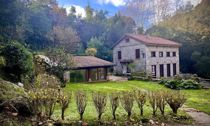 Entrambasaguas House | Molino - Fuente del Francés Live on the river and the waterfall! Ideal for families