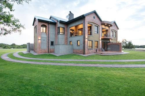 Parys House | Monet House