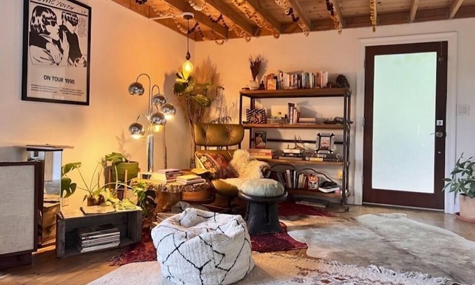 Fernwood House | Montaña de la Seta ~ Boho Artist Retreat Amidst the Salty Ocean Air + Mountains