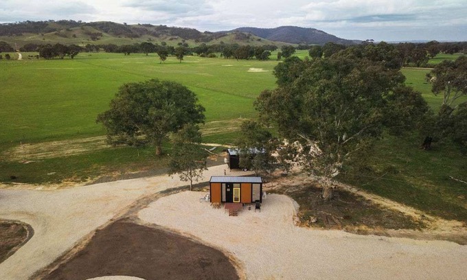 Warrenmang House | Monte at Sheltered Paddock by Tiny Away