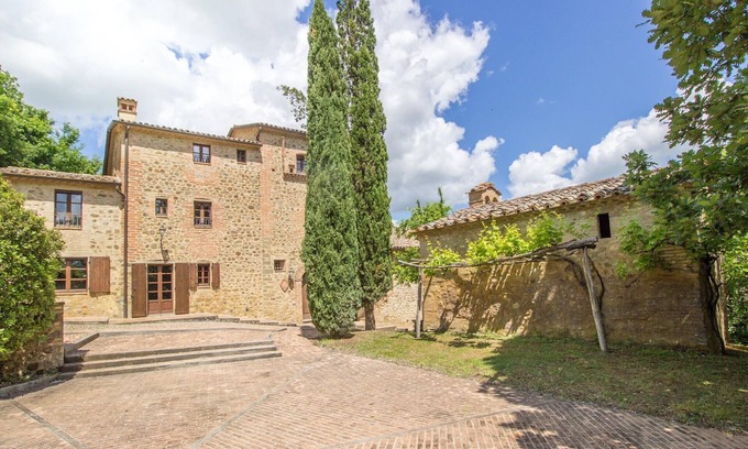 Umbertide House | Monte House Umbria with Pool and Garden