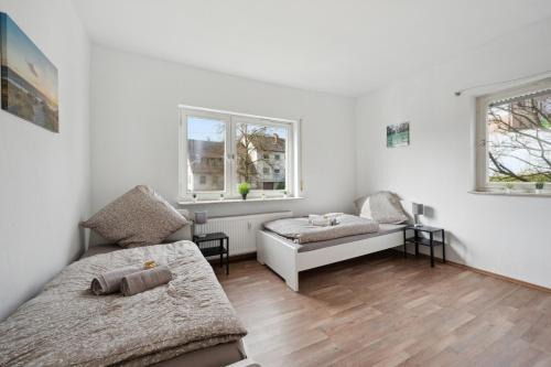 Kongen Apartment | Monteur und Worker Wohnungen in Köngen Kitchen,Wifi,Smart TV, Wendlingen, Stuttgart, Autobahn A8