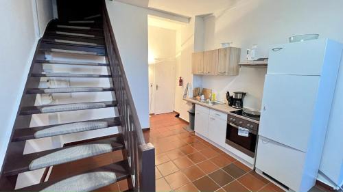 Brunsbuttel Apartment | Monteurwohnung Brunsbüttel zentrale Lage mit Parkplatz & Schleusenblick