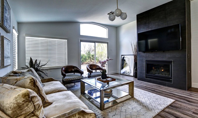 Summerlin House | Monthly 1 Story, 3 Bdr Gorgeous Home Summerlin Pet Friendly