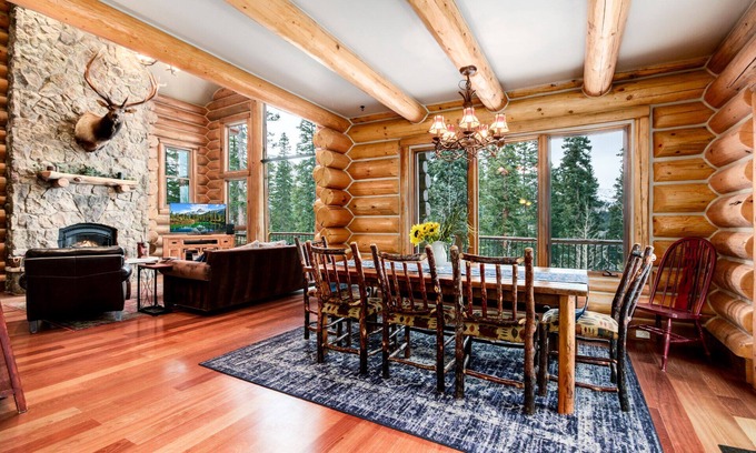 Quandary Village Cabin | Monthly Rental Discounts - Private Hot Tub, Fireplace, Pool Table, Pet Friendly