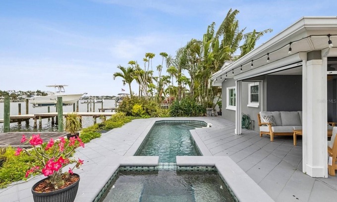 Indian Rocks Beach House | Mookies Beach House with Private Pool