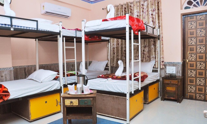 Jaipur Hotel | Moonlight Homestay & Hostel