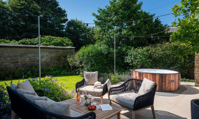 East Prawle Cottage | Moorstone - a cottage that sleeps 6 guests in 3 bedrooms