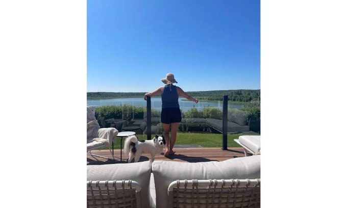 Central Alberta Cottage | MooseHaven Lake house. Hot tub + Stunning views