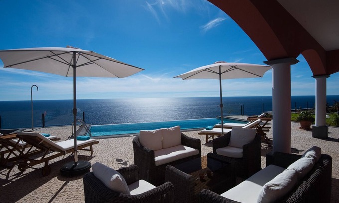 Arco da Calheta Villa | Moradia de Luxo com 3 Quartos, piscina e vista mar