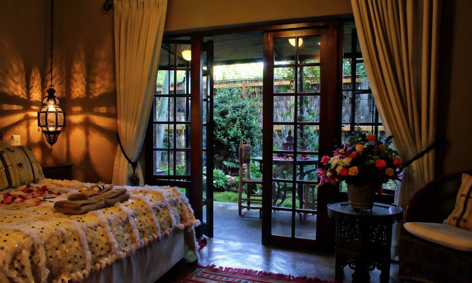 Menlo Park House | Moroccan House