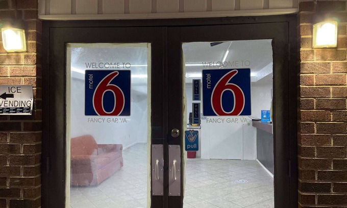 Fancy Gap Hotel | Motel 6 Fancy Gap, VA
