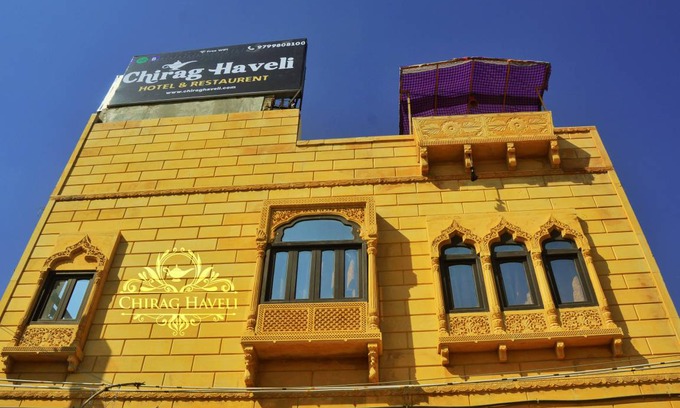 Amar Sagar Pol House | Motel ∙ 8 guests