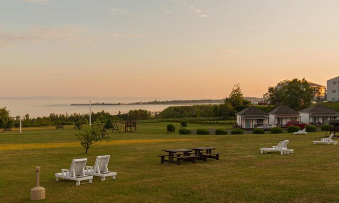 Riviere-du-Loup Regional County Municipality Hotel | Motel au Fleuve d'Argent