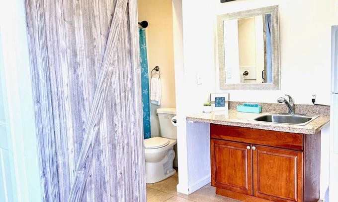 Hauula Apartment | Mountain and ocean views -5 minutes from the PCC